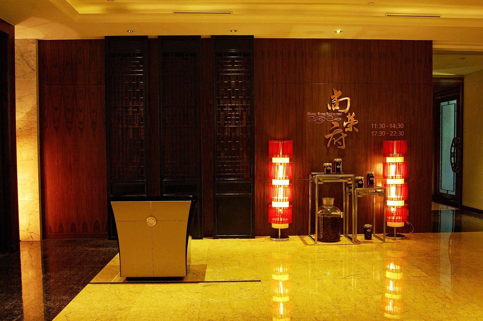 Wyndham Grand Plaza Royale Oriental Şanghay Dış mekan fotoğraf